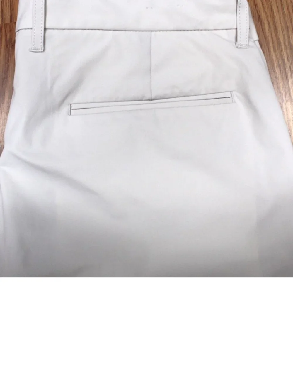 33x32 J.CREW TAPERED FIT THOMPSON FLEX POLYESTER PANTS LIGHT KHAKI Sz 33W x 32L